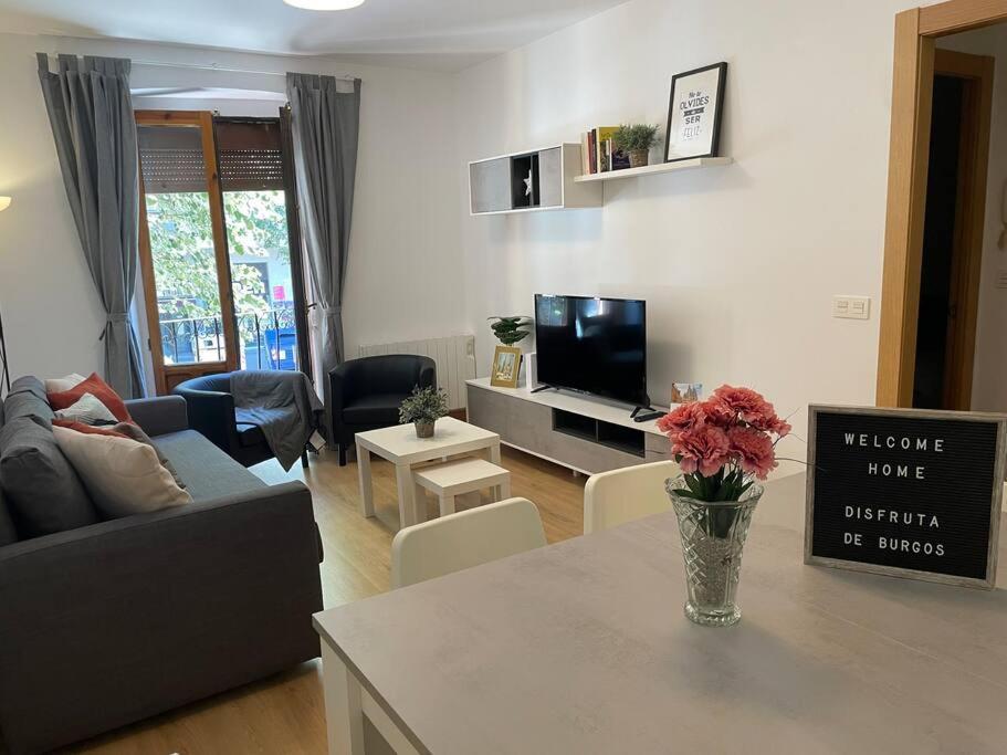 Апартаменти El Campeador Moderna Vivienda Turistica Бургос Екстер'єр фото